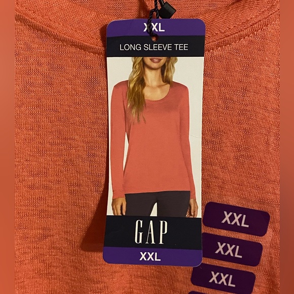 Gap Long Sleeve Tee NWT - Picture 3 of 4